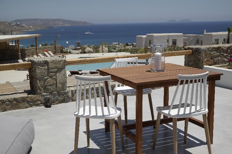 Myconian Crown Hotel 4*